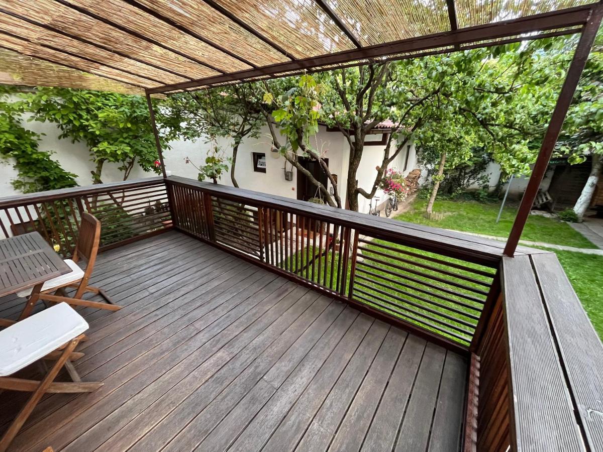 Apartments Music, Garden And Free Parking Sarajevo Exterior photo
