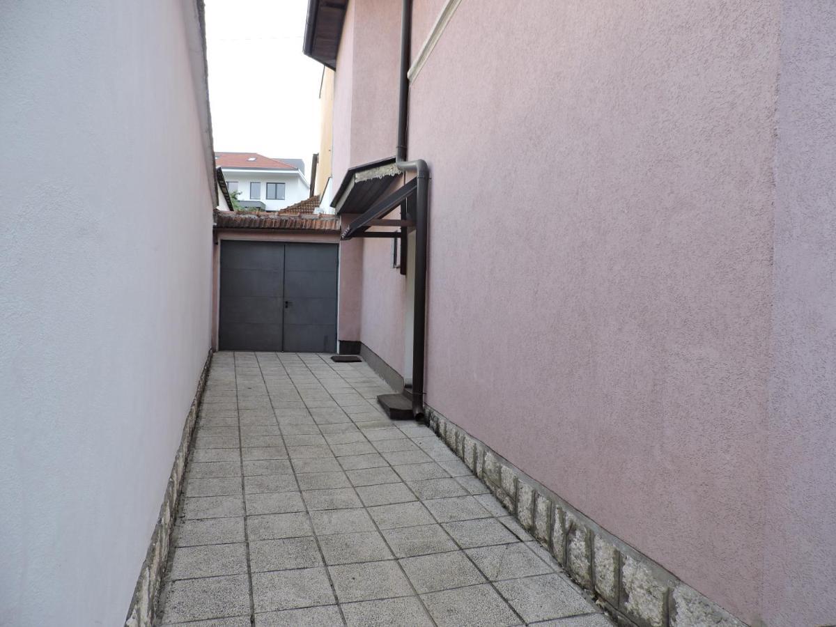 Apartments Music, Garden And Free Parking Sarajevo Exterior photo